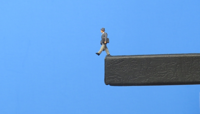 3 ways employers can improve employee financial literacy.jpg 1