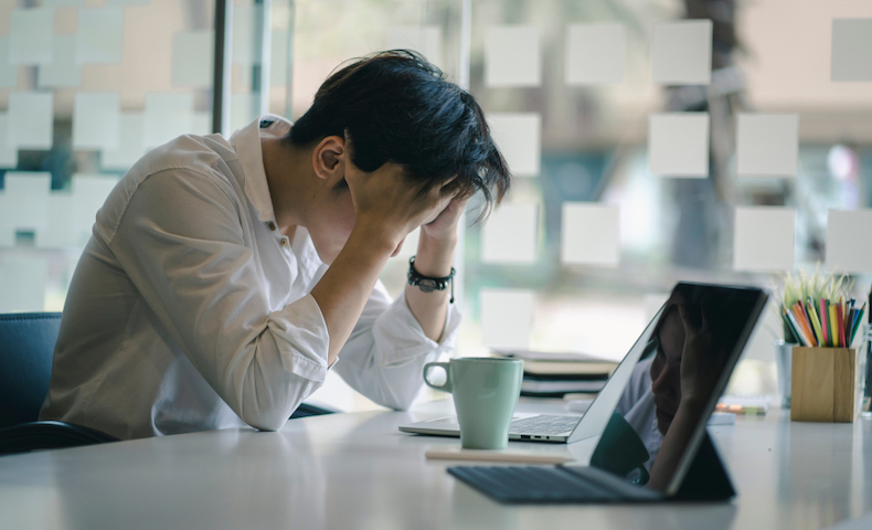 How to stop work-related worry and stress becoming a problem.jpg 1