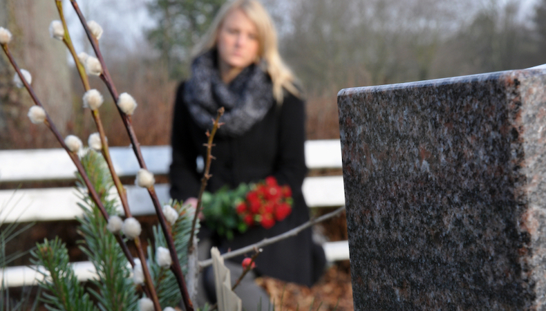 How to handle the death of a worker – and the grieving process.jpg