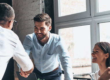 Supplier provider shake hands agreement.jpg