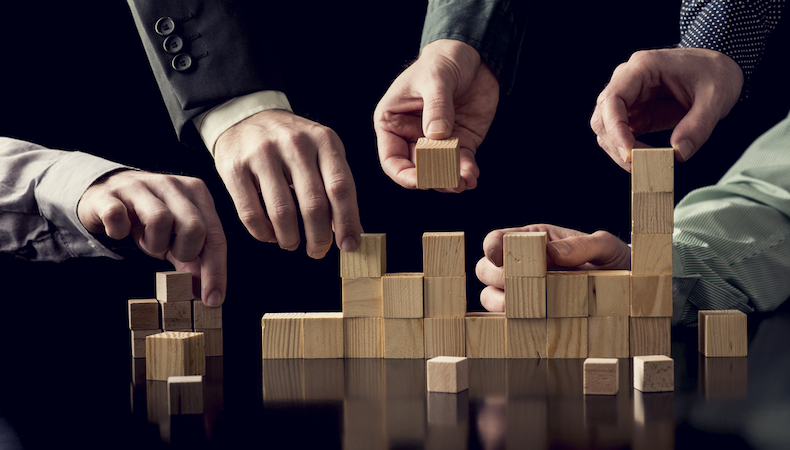 5 tips for building a financial wellbeing benefits strategy.jpg 1