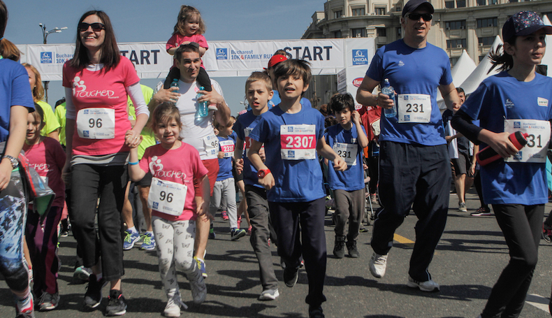 8 ways to include families in your physical wellbeing benefit strategy.jpg 1